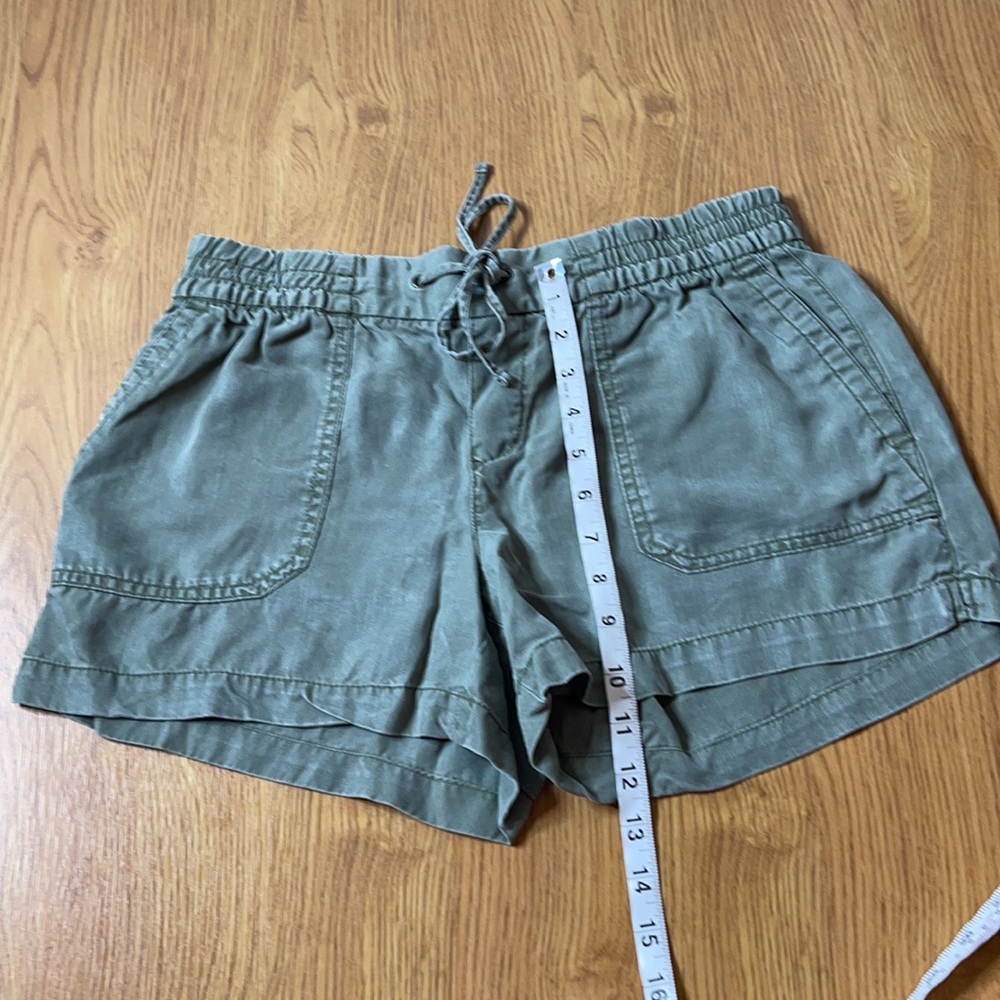 Old Navy Military Green Shorts Size Small - Picture 6 of 6